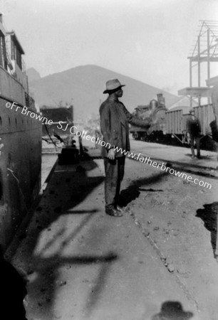 DOCK SCENE: ZULU FOREMAN